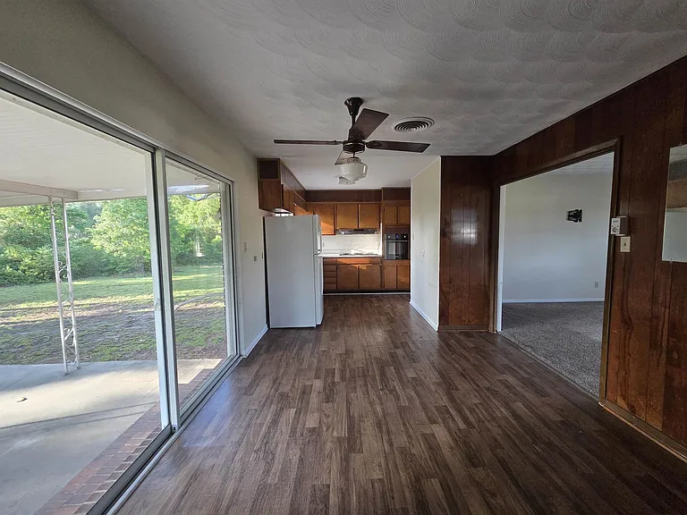 104 Forest Cir — Photo 8