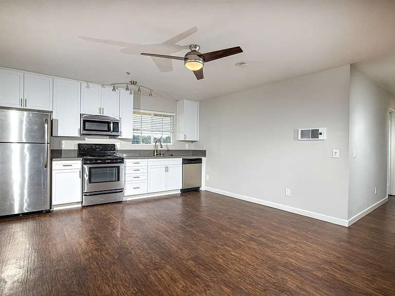 5763 Riley Street — Photo 7