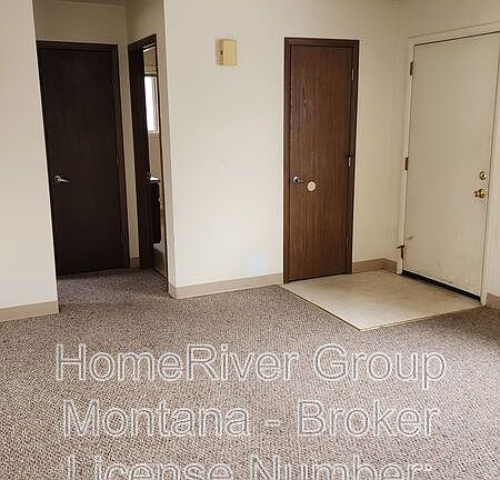 5th image of 105 Love Grove Ln APT A