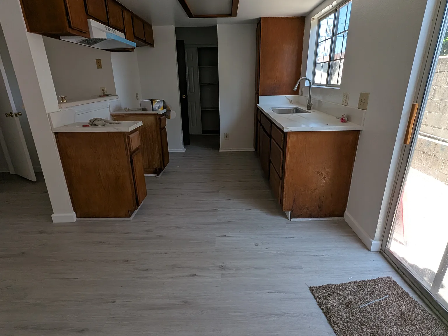 3 bed, 1100 sqft, $2,900 — Photo 2