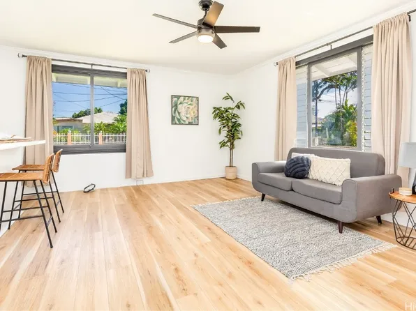 941 Peach St, Wahiawa, HI 96786