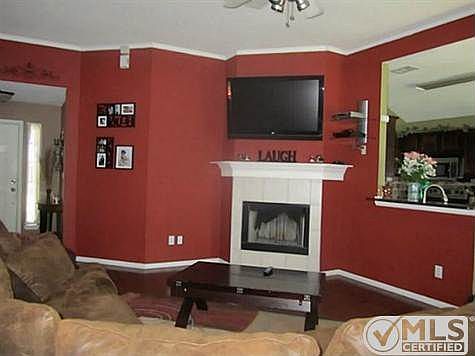 4th image of 421 Port Lavaca Dr