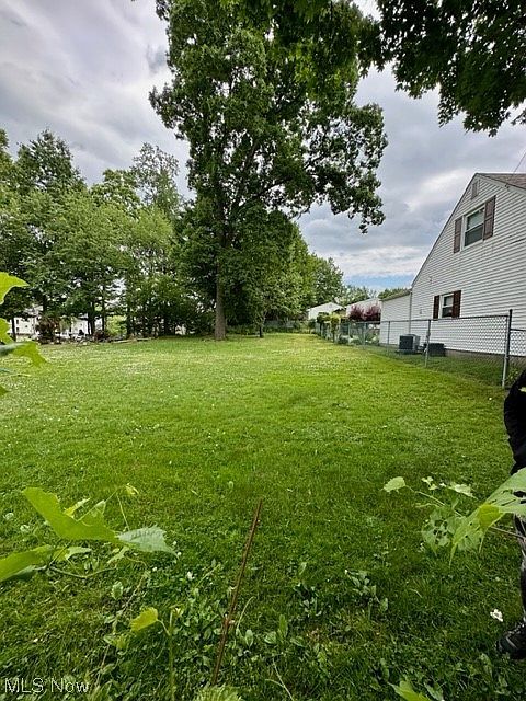 1st image of Munroe Falls Ave