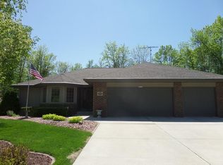 N6732 W Cardinal Dr, Sheboygan, WI 53083