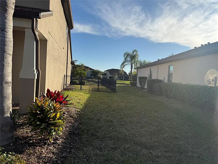 2599 Marton Oak Blvd — Photo 13
