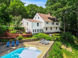 41 Roberts Road, Hopkinton, NH 03229