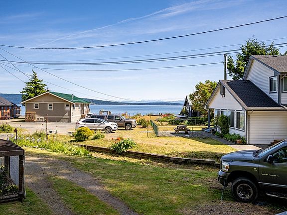 4th image of 6919 Island Hwy W #5