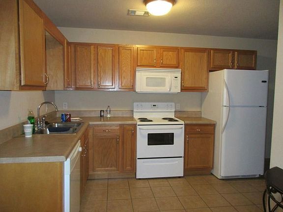 5th image of 2107 Plum Creek Ln #A-b