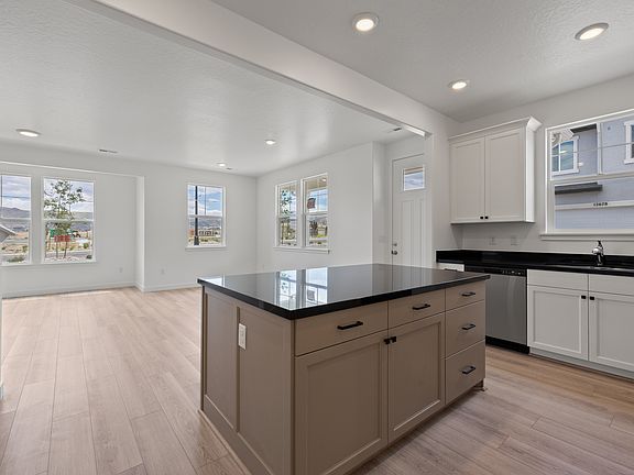 3rd image of 6757 W Jumbo Rocks Ln #249