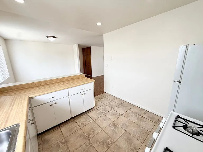 1143 Imperial Beach Blvd — Photo 4