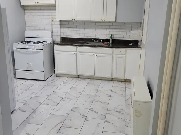 (undisclosed Address), Yonkers, NY 10701