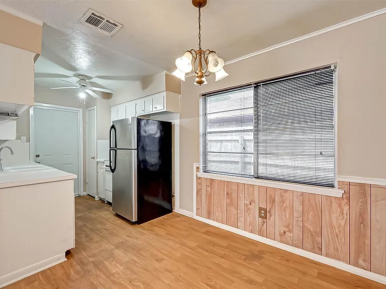 4739 Parkland St — Photo 15
