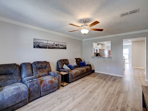 4th image of 3206 Icelandic Dr