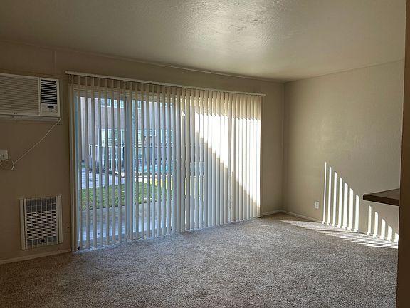 3rd image of 2941 Marconi Ave APT 6