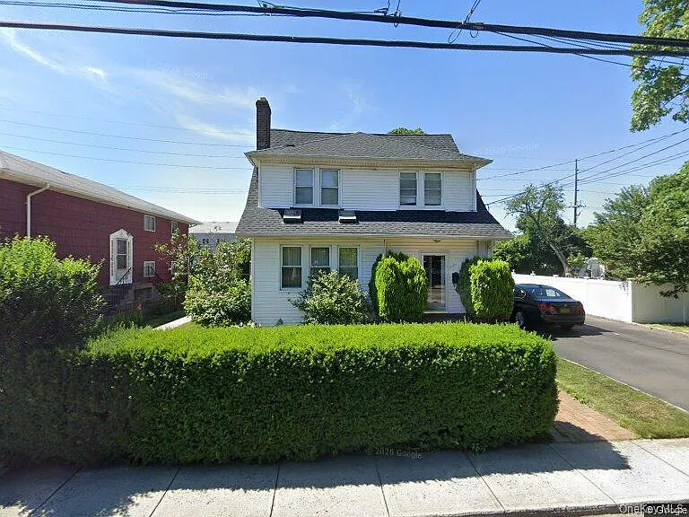 1 bed, 1.0 bath, 1000 sqft, $2,400 — Photo 1