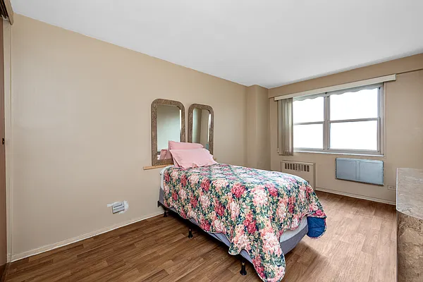 Sold by Remax Edge | media 7