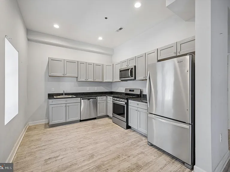 980 N Marshall St #1 — Photo 4