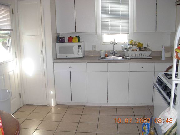 3rd image of 7931 Crowndale Ave