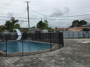 9980 SW 50th St, Miami, FL 33165