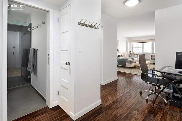 Sold by Sotheby's International Realty | media 4