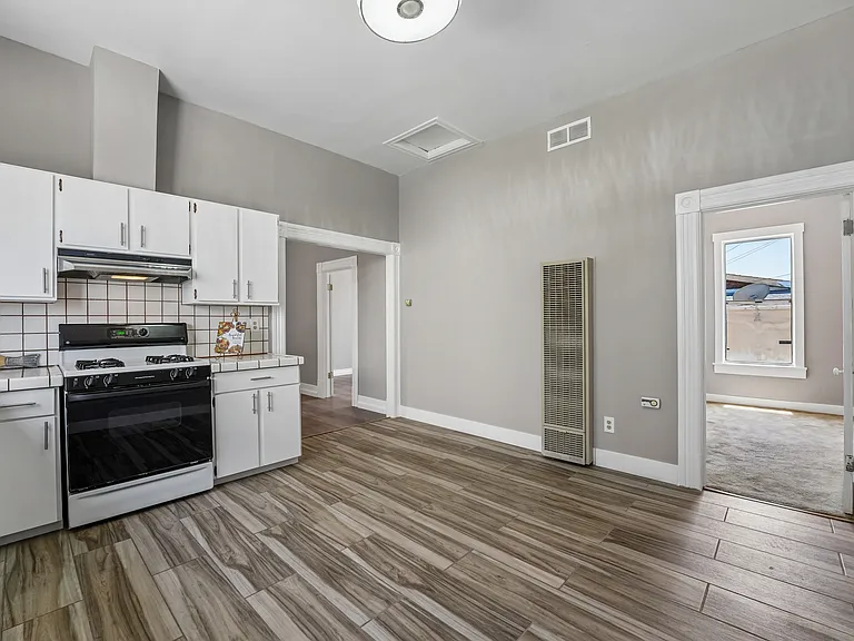 517 Branciforte St — Photo 26