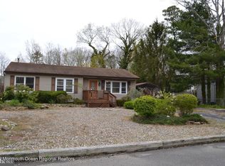 140 Commodore Rd, Manahawkin, NJ 08050