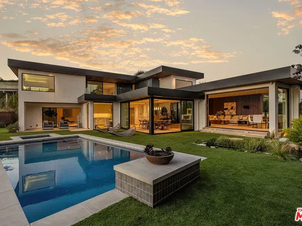 2261 Hercules Dr, Los Angeles, CA 90046
