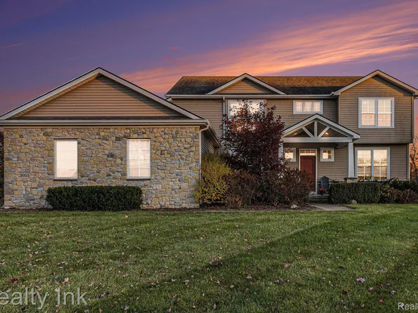 3051 Fieldstone Dr, Dexter, MI 48130