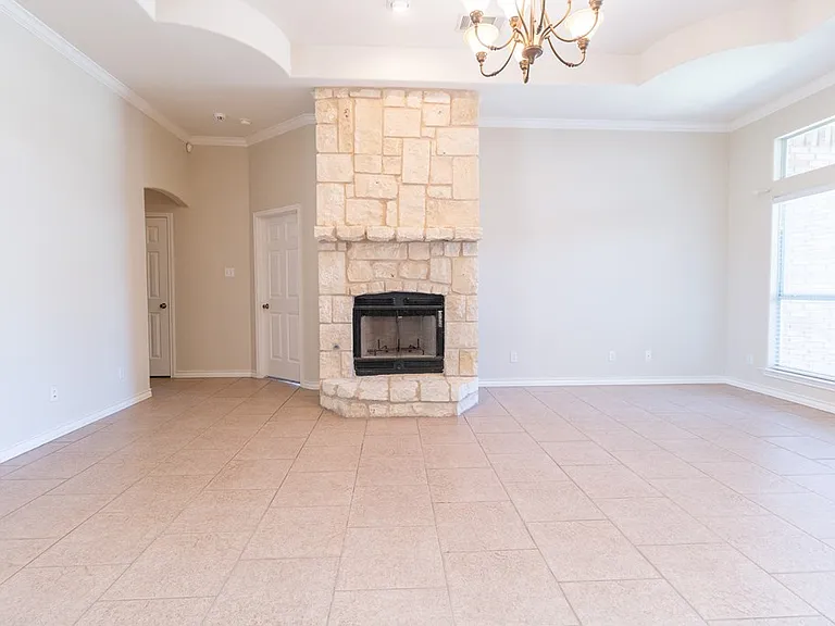 4906 Quartz Ln — Photo 12