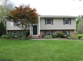 1012 Greenfield Cir, State College, PA 16801