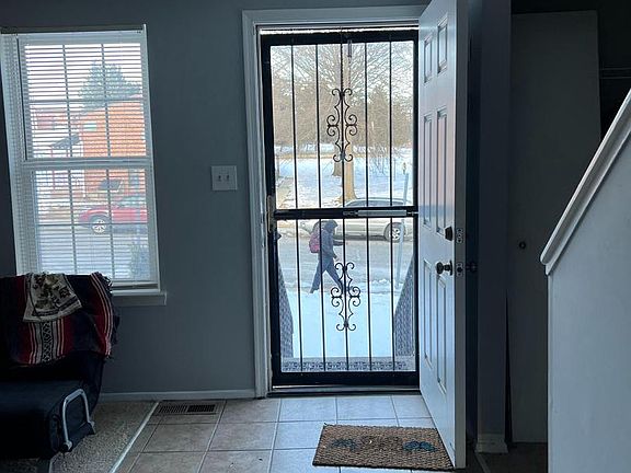 3rd image of 3426 Round Rd