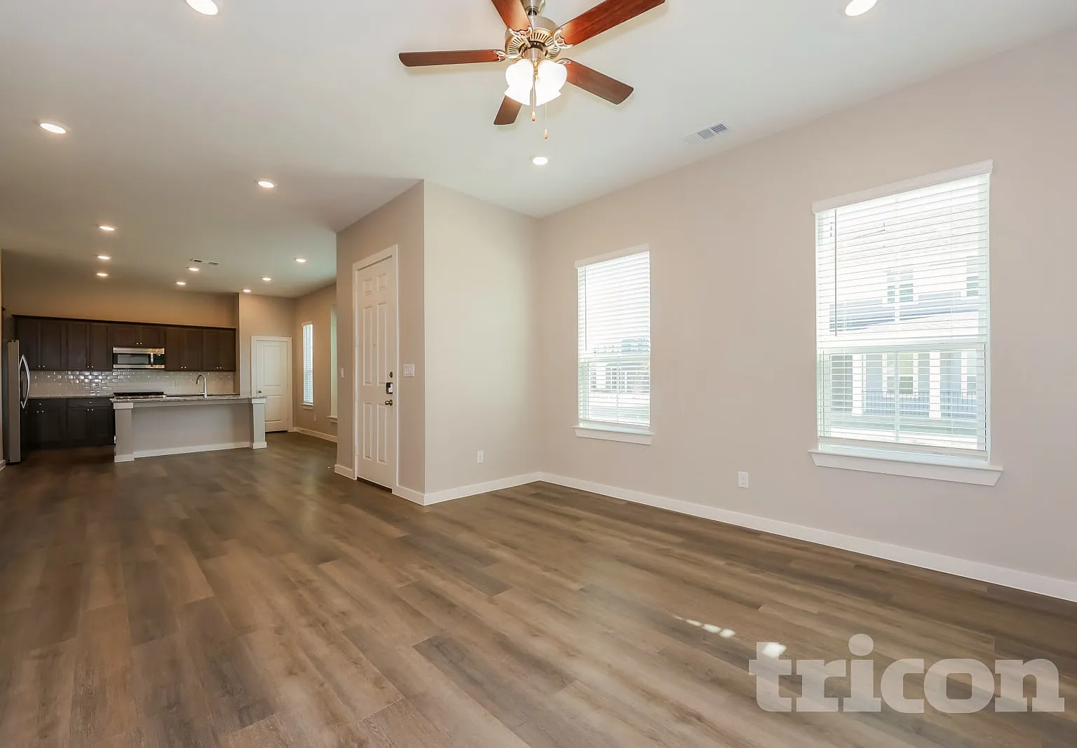 725 Painted Loon Drive Arlington TX — Photo 3