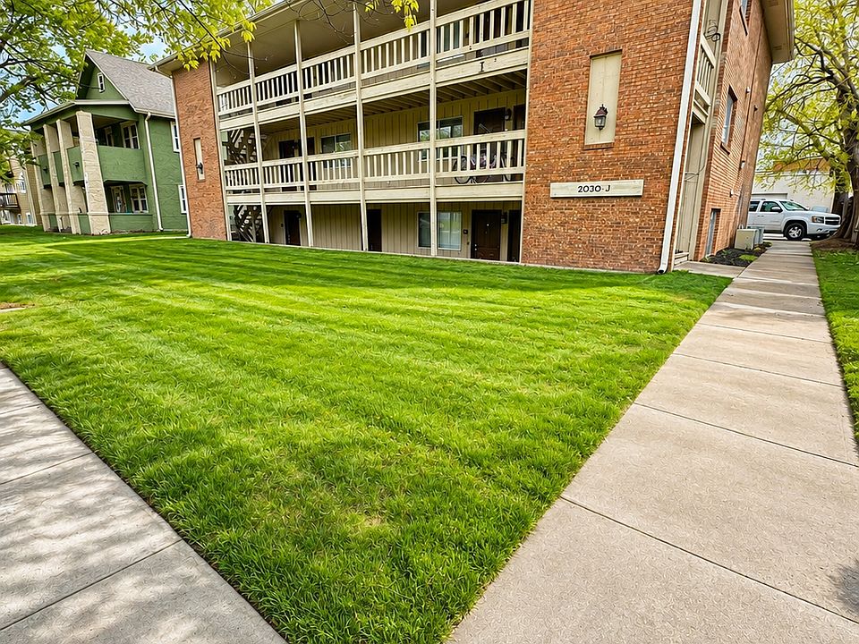 1st image of 2032 J St #10