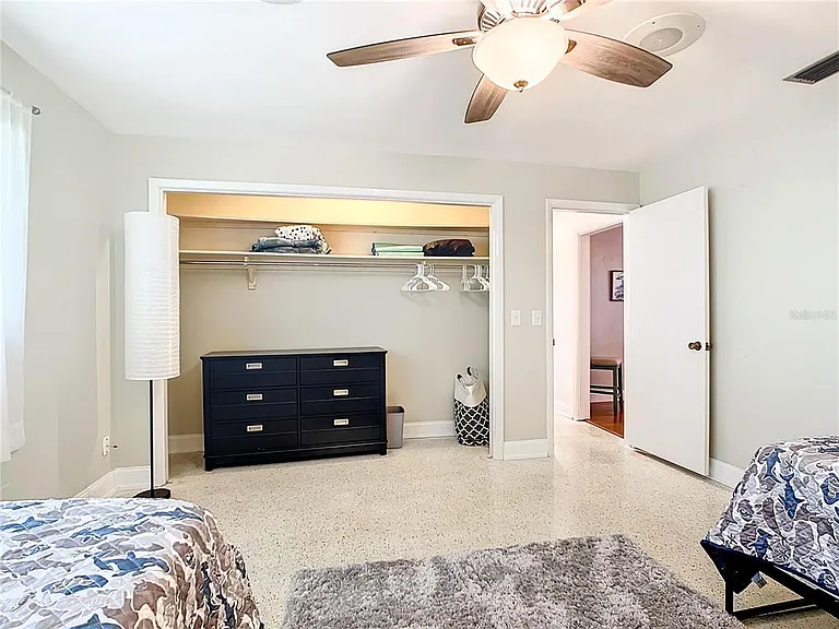 2250 Watrous Dr — Photo 17