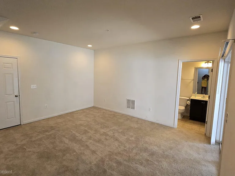 12298 Sandstone St — Photo 16