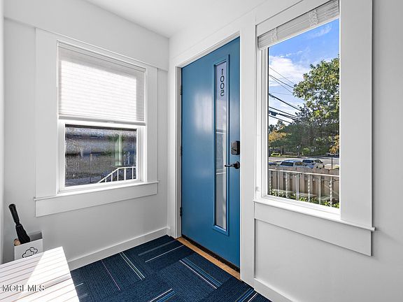 4th image of 1005 Comstock Street