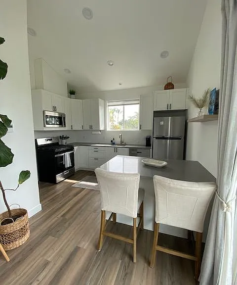 Tall ceilings make the place feel bigger and so open.