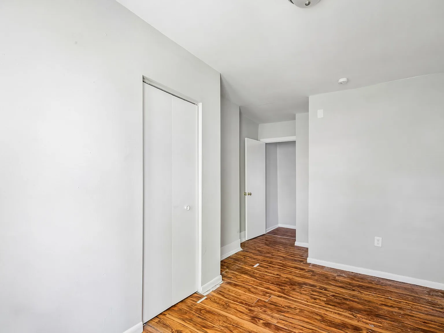1 bed, $1,050 — Photo 2