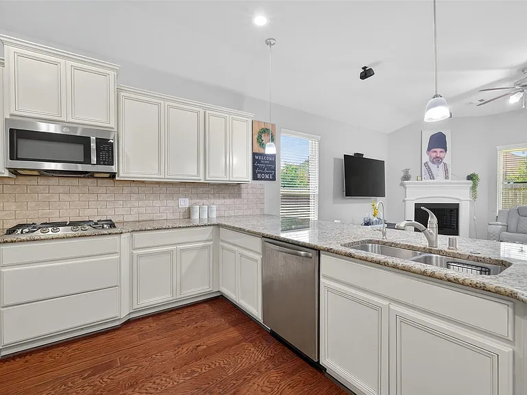 13935 Manobrook Ct — Photo 18