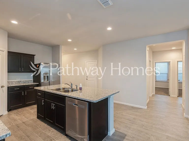9732 New Bern Dr — Photo 7
