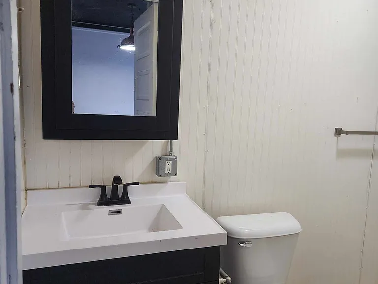 15 3rd St SE #108 — Photo 4