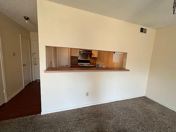 4th image of 2629 Gwendolyn Ln APT B