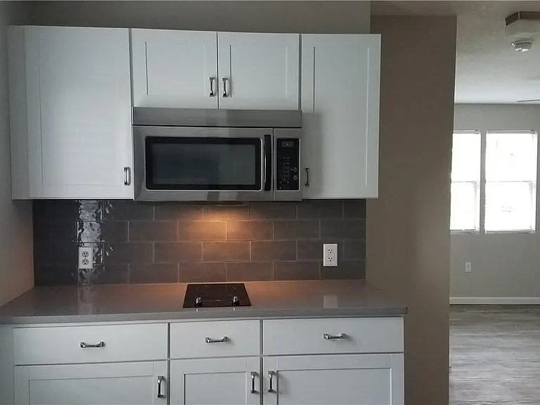1st FL Apt - Kitchen
