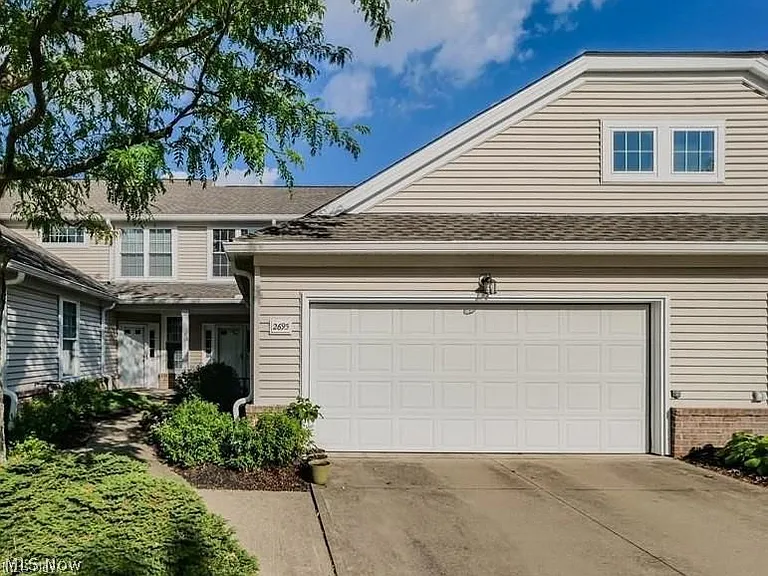 2695 Wyndgate Ct — Photo 1