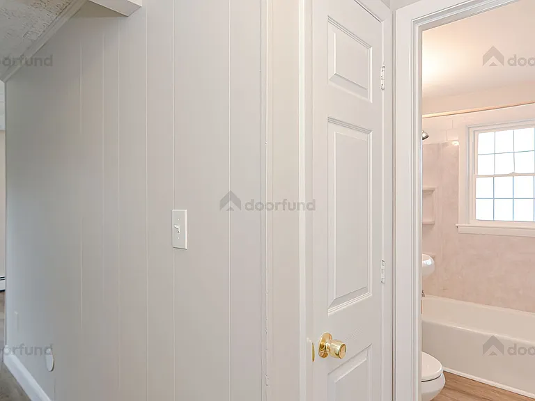 16 Harvard Rd #6 — Photo 5