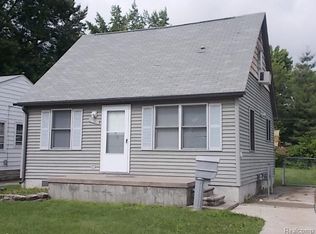 27089 Alger Blvd, Madison Heights, MI