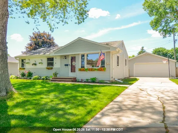 614 Karl St, Green Bay, WI 54301