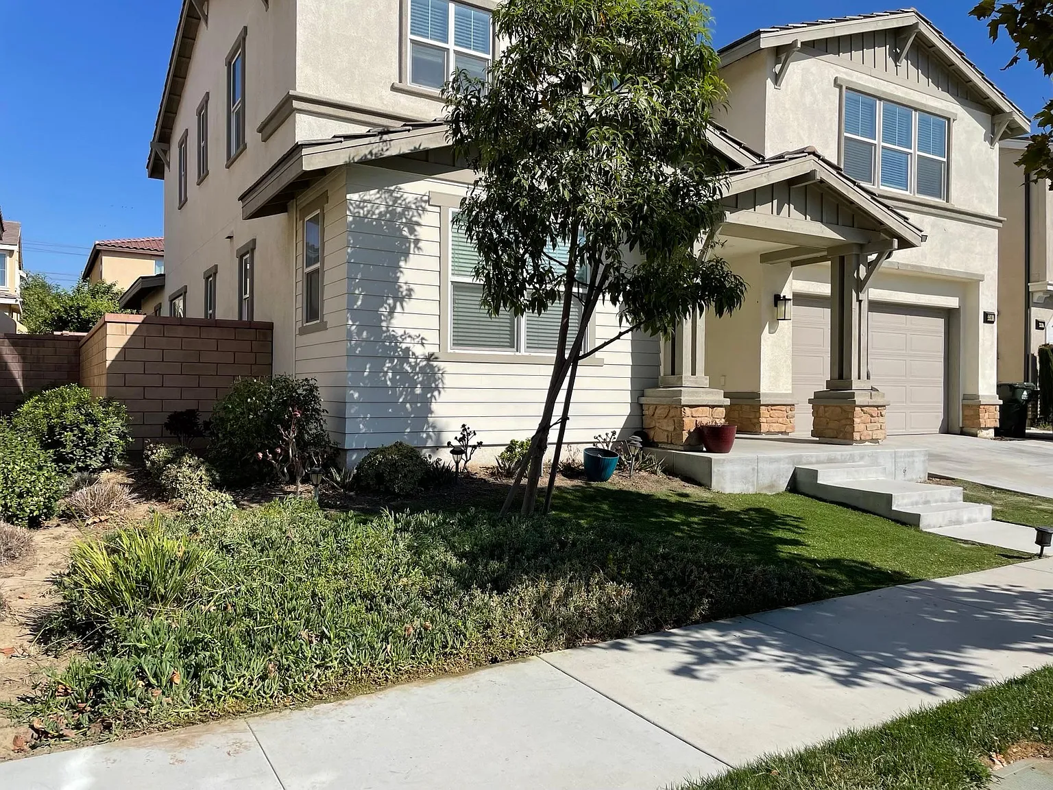 3361 E Rutherford Dr — Photo 3