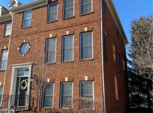 443 Autumn Dr, Carmel, IN 46032