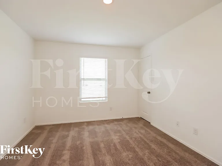 23709 Pagliano Ct — Photo 10